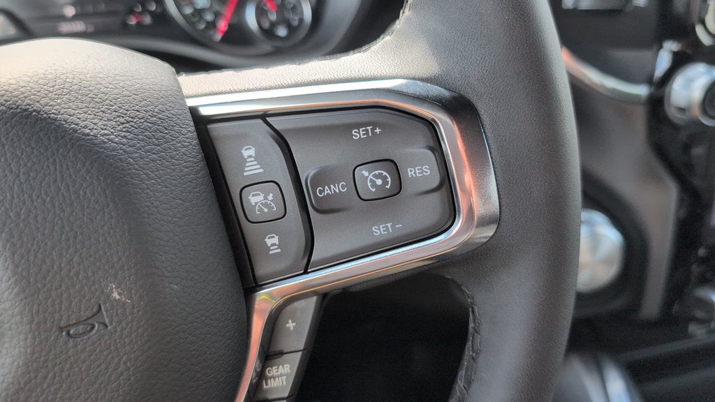 2025 RAM 1500 Laramie Crew Cab 4x4 5'7" Box