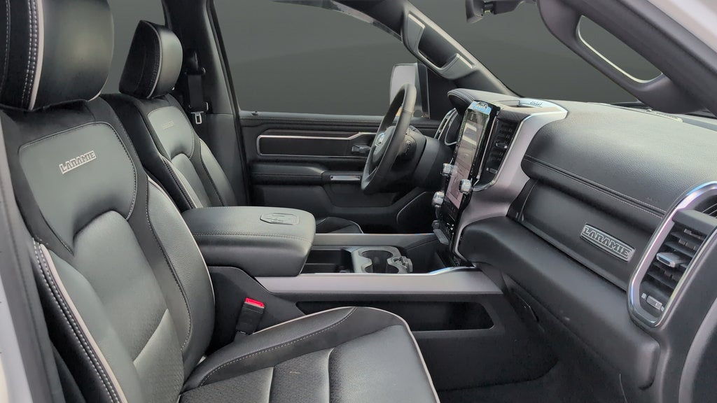 2025 RAM 1500 Laramie Crew Cab 4x4 5'7" Box