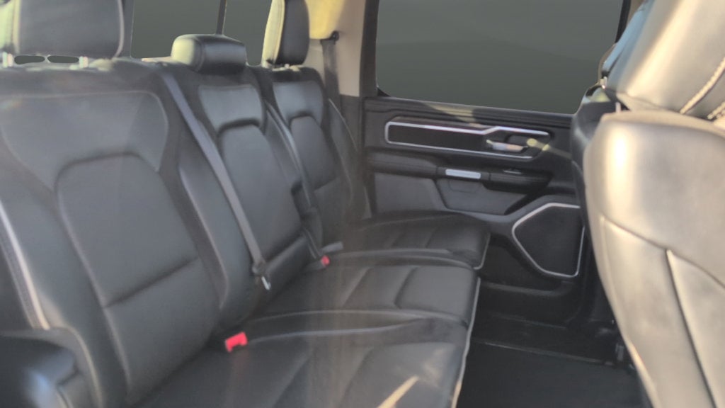 2020 RAM 1500 Laramie Crew Cab 4x4 5'7" Box