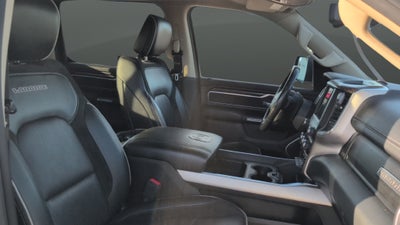 2020 RAM 1500 Laramie Crew Cab 4x4 5'7" Box