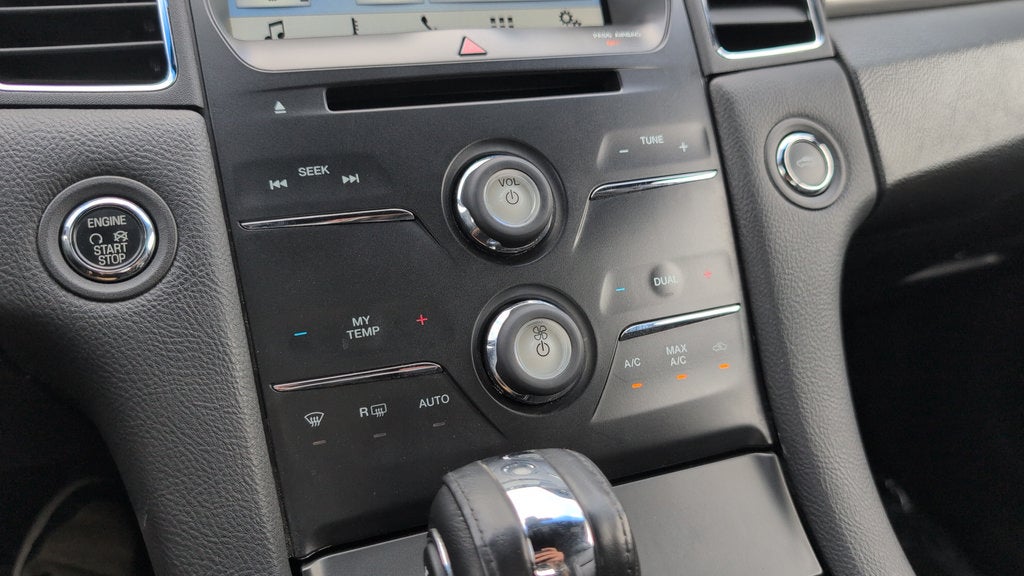 2016 Ford Taurus SEL