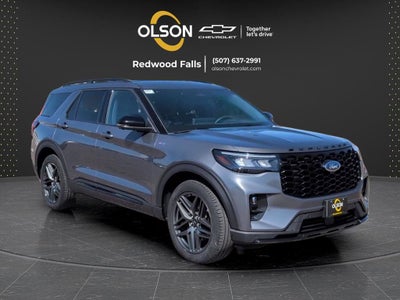 2025 Ford Explorer ST-Line