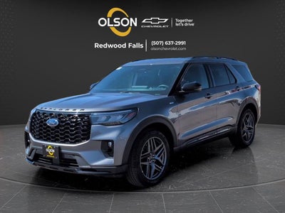 2025 Ford Explorer ST-Line