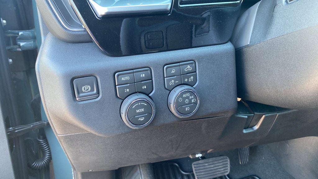 2026 Chevrolet Silverado 3500 HD LTZ - Photo 25