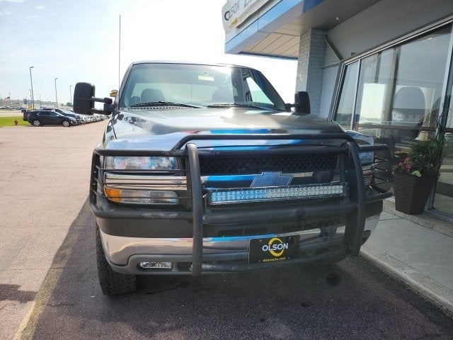 Used 2001 Chevrolet Silverado LS with VIN 1GCHK23G71F153247 for sale in Redwood Falls, Minnesota