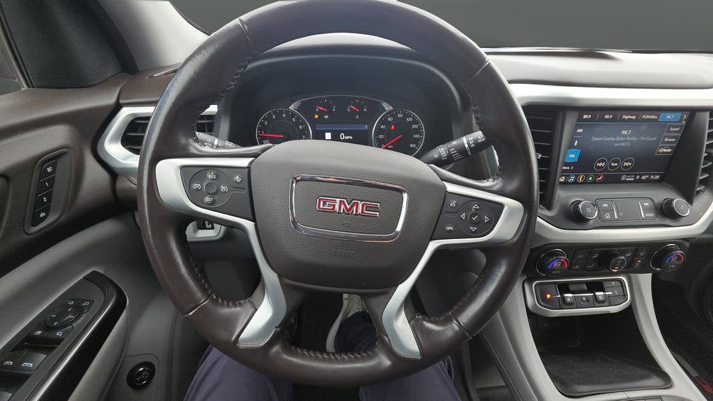 2021 GMC Acadia SLT
