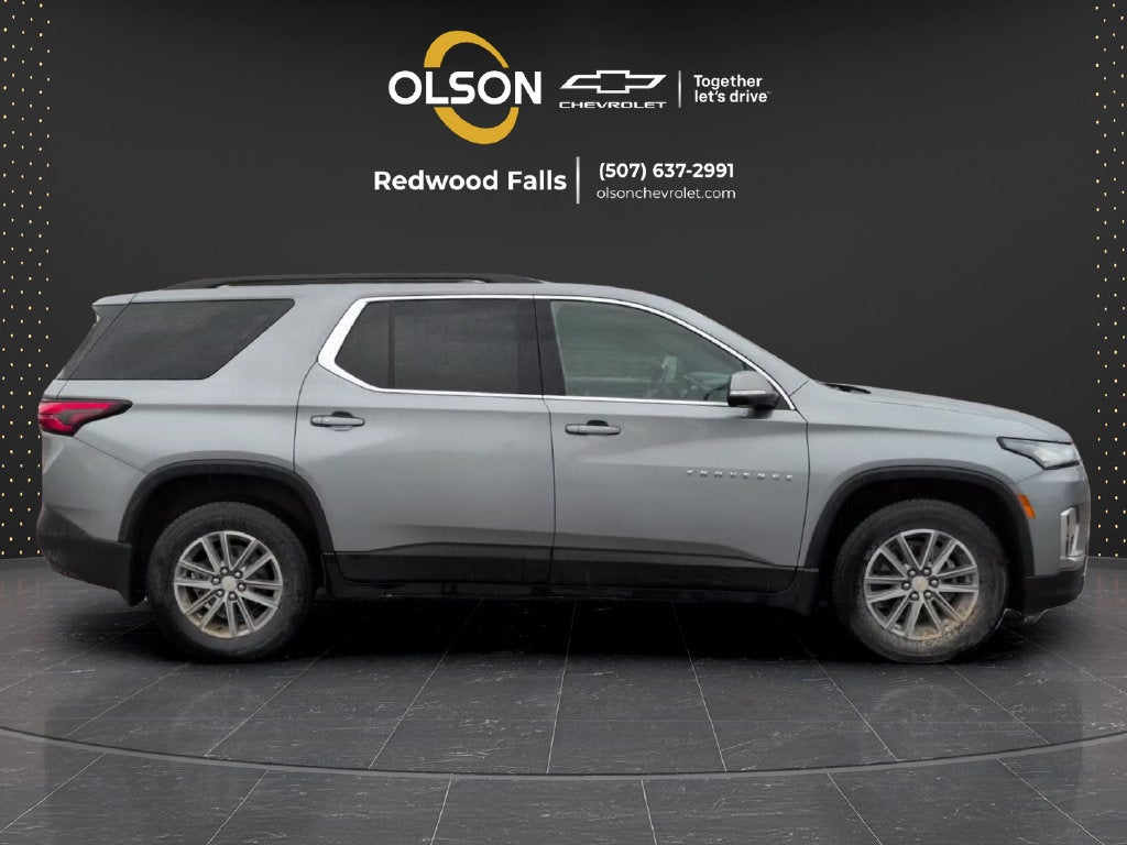2023 Chevrolet Traverse LT Leather