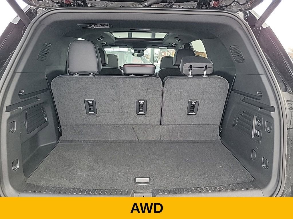 2025 Chevrolet Traverse RS