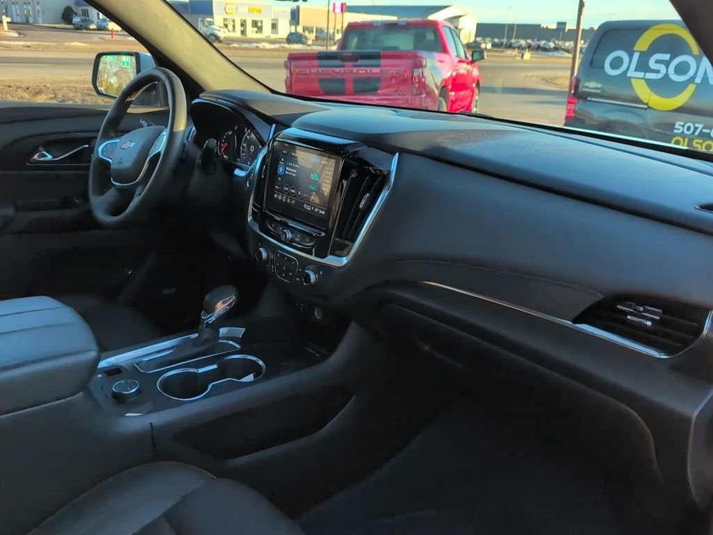 2023 Chevrolet Traverse High Country