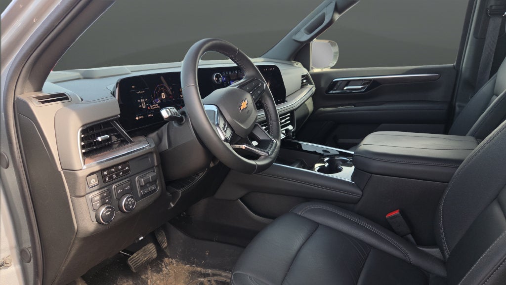 2025 Chevrolet Suburban LT