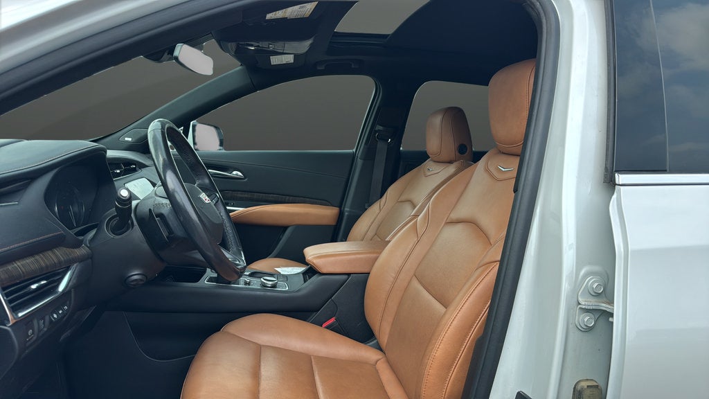2023 Cadillac XT4 AWD Premium Luxury