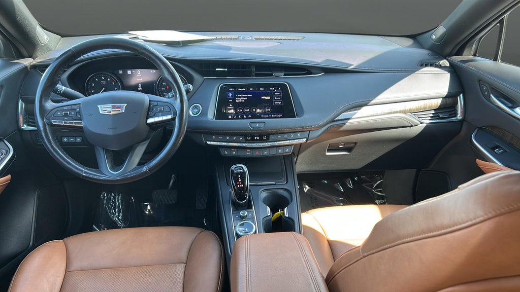 2023 Cadillac XT4 AWD Premium Luxury