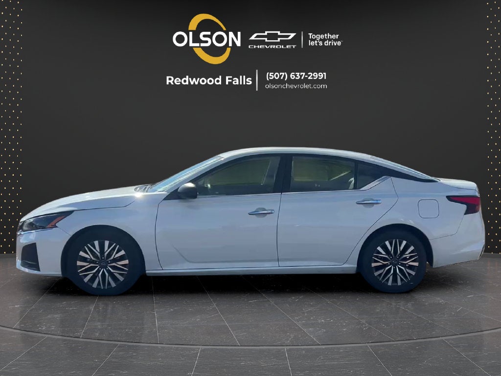 Used 2024 Nissan Altima SV with VIN 1N4BL4DV4RN432562 for sale in Redwood Falls, Minnesota