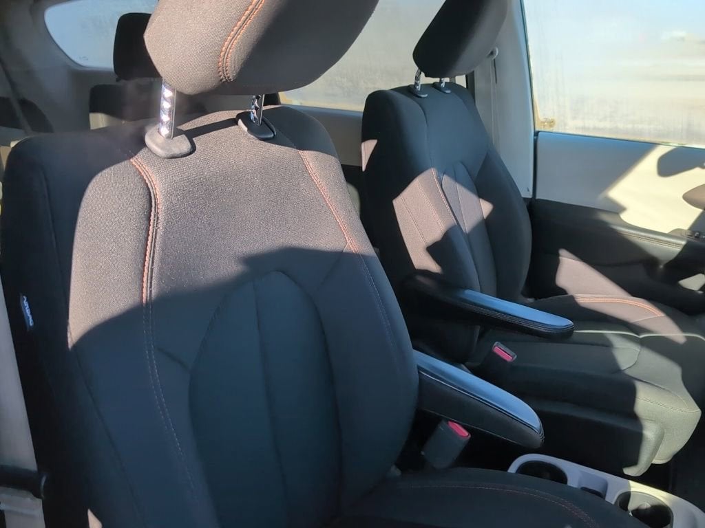 2017 Chrysler Pacifica LX