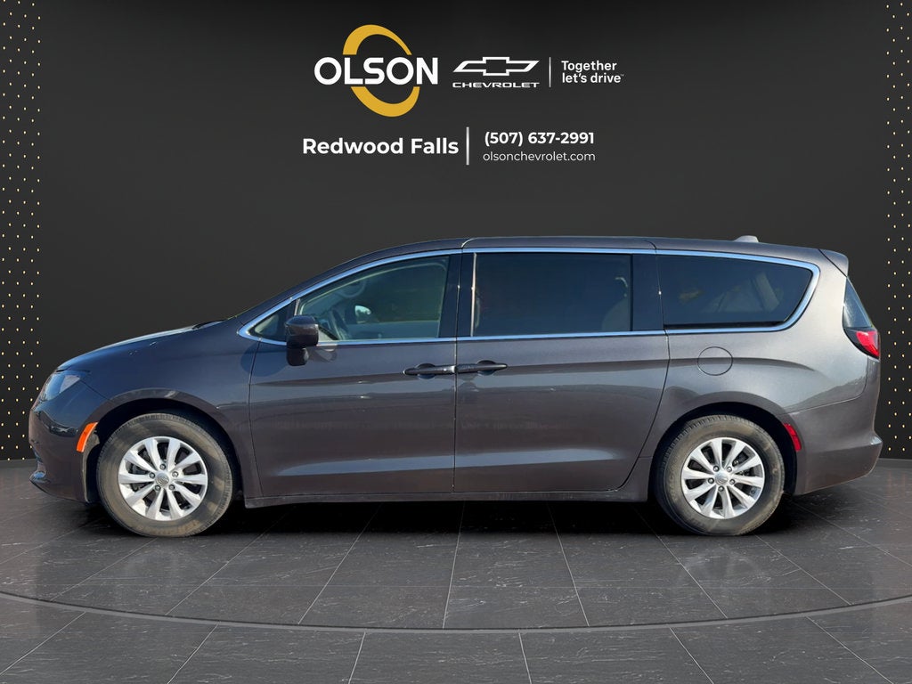 2017 Chrysler Pacifica Touring