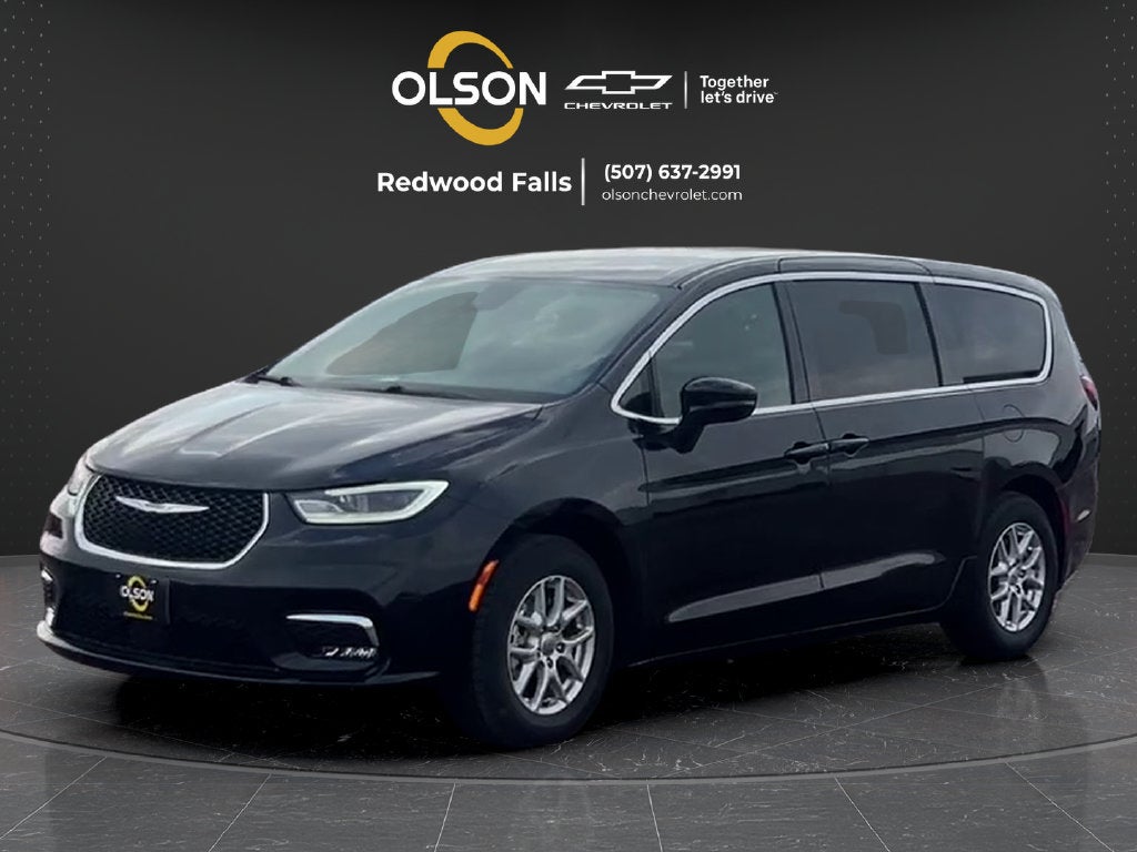 2024 Chrysler Pacifica Touring