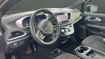 2024 Chrysler Pacifica Touring