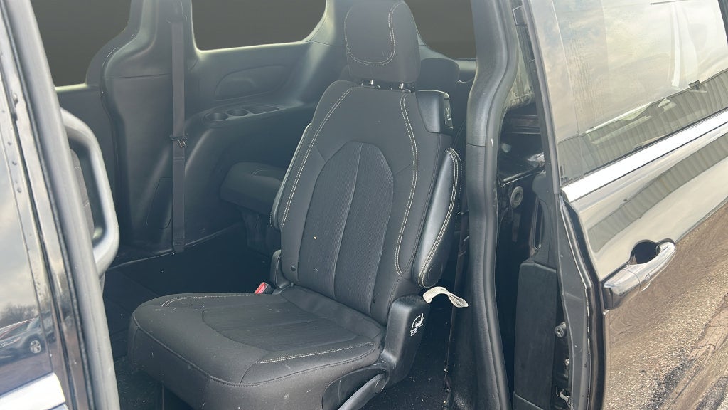 2024 Chrysler Pacifica Touring