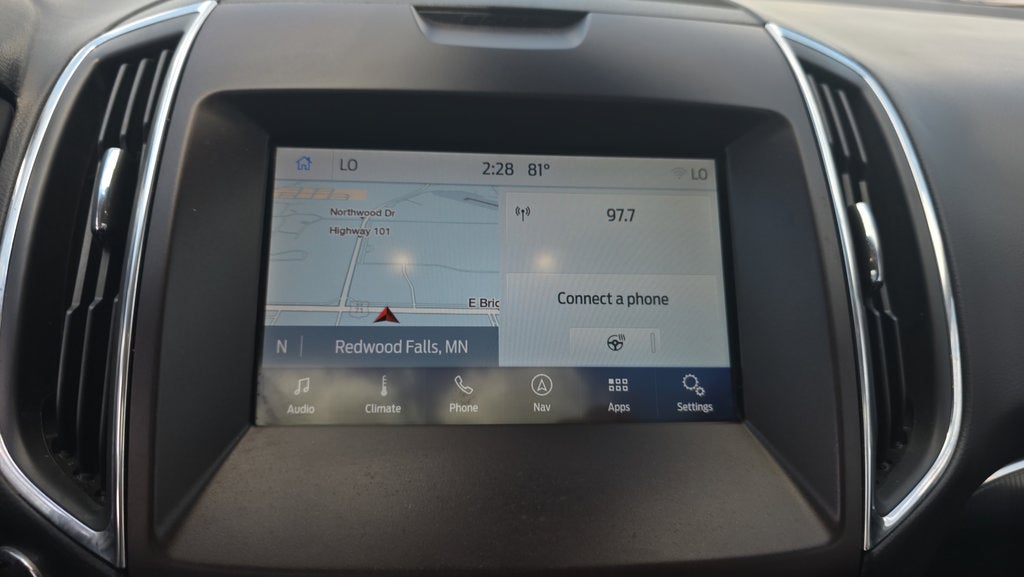 2020 Ford Edge Titanium