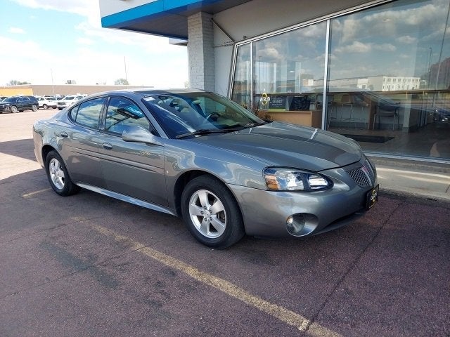 Used 2008 Pontiac Grand Prix GP with VIN 2G2WP552481159119 for sale in Redwood Falls, Minnesota
