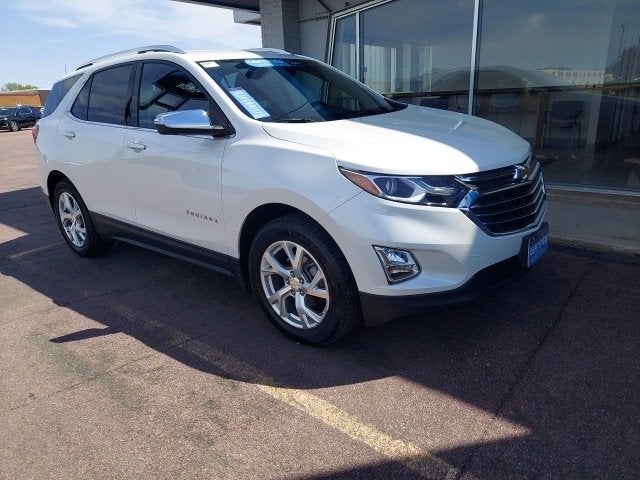 Used 2021 Chevrolet Equinox Premier with VIN 3GNAXXEV8MS140932 for sale in Redwood Falls, Minnesota