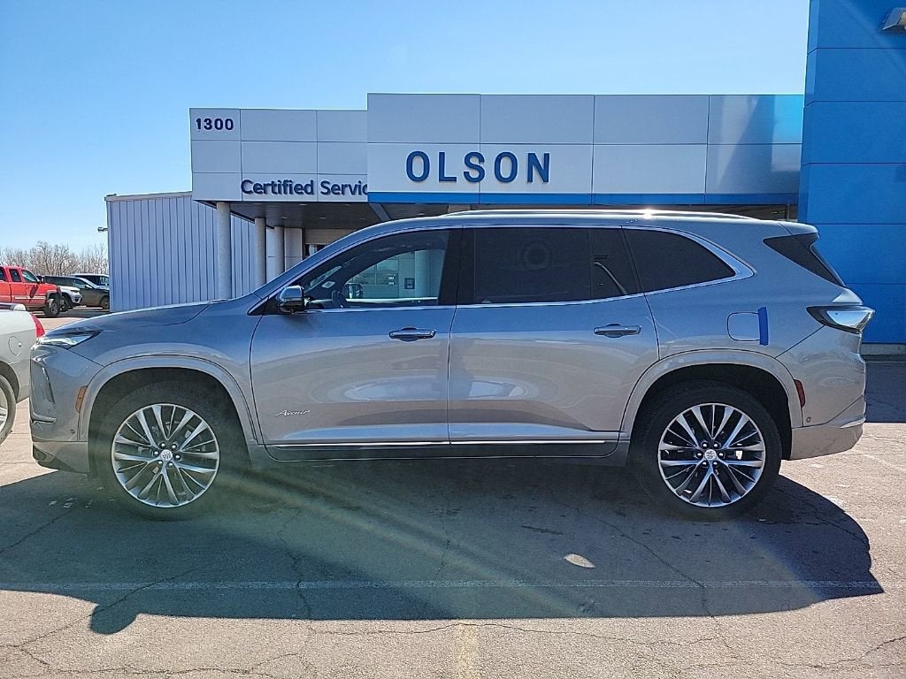 2025 Buick Enclave Avenir