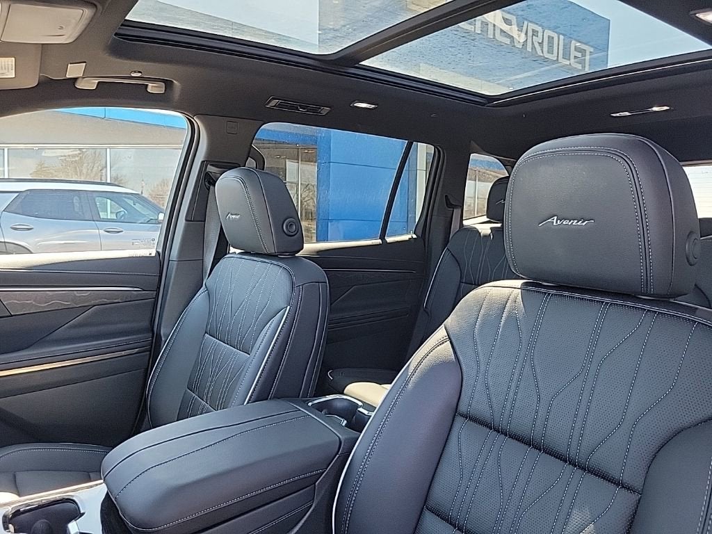 2025 Buick Enclave Avenir