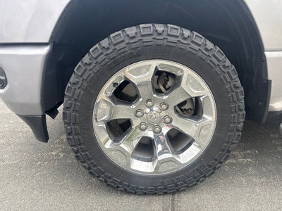 2020 RAM 1500 Big Horn Crew Cab 4x4 5'7" Box