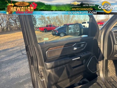 2019 RAM 1500 Laramie Crew Cab 4x4 6'4" Box