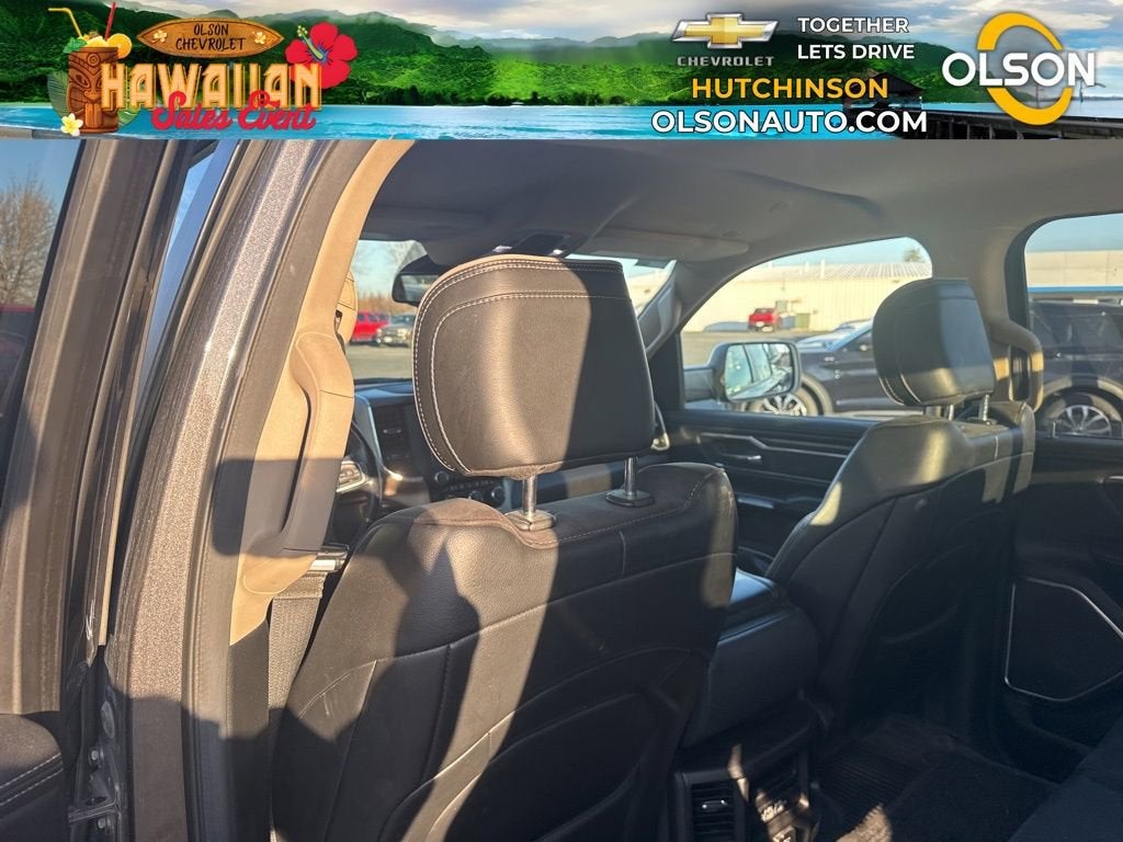 2019 RAM 1500 Laramie Crew Cab 4x4 6'4" Box