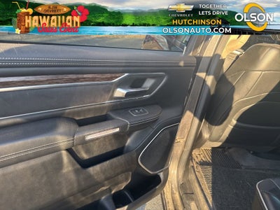 2019 RAM 1500 Laramie Crew Cab 4x4 6'4" Box