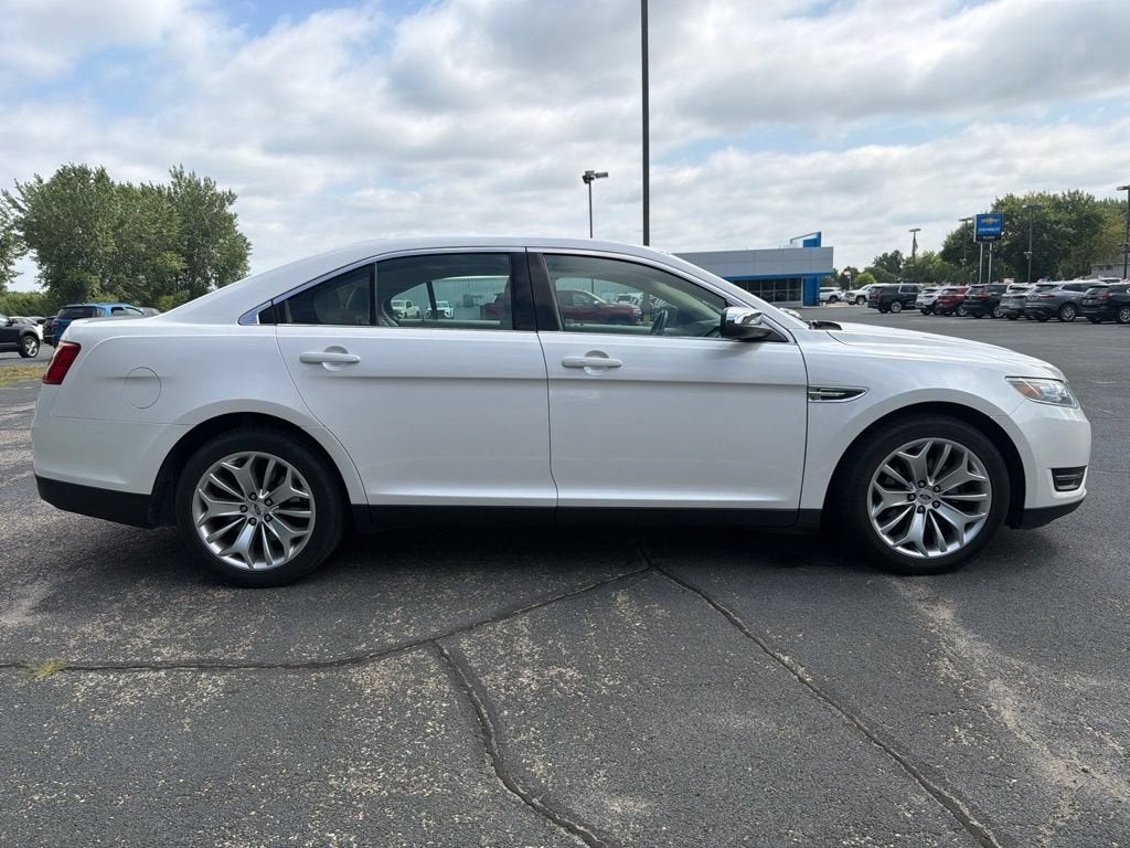 2019 Ford Taurus Limited