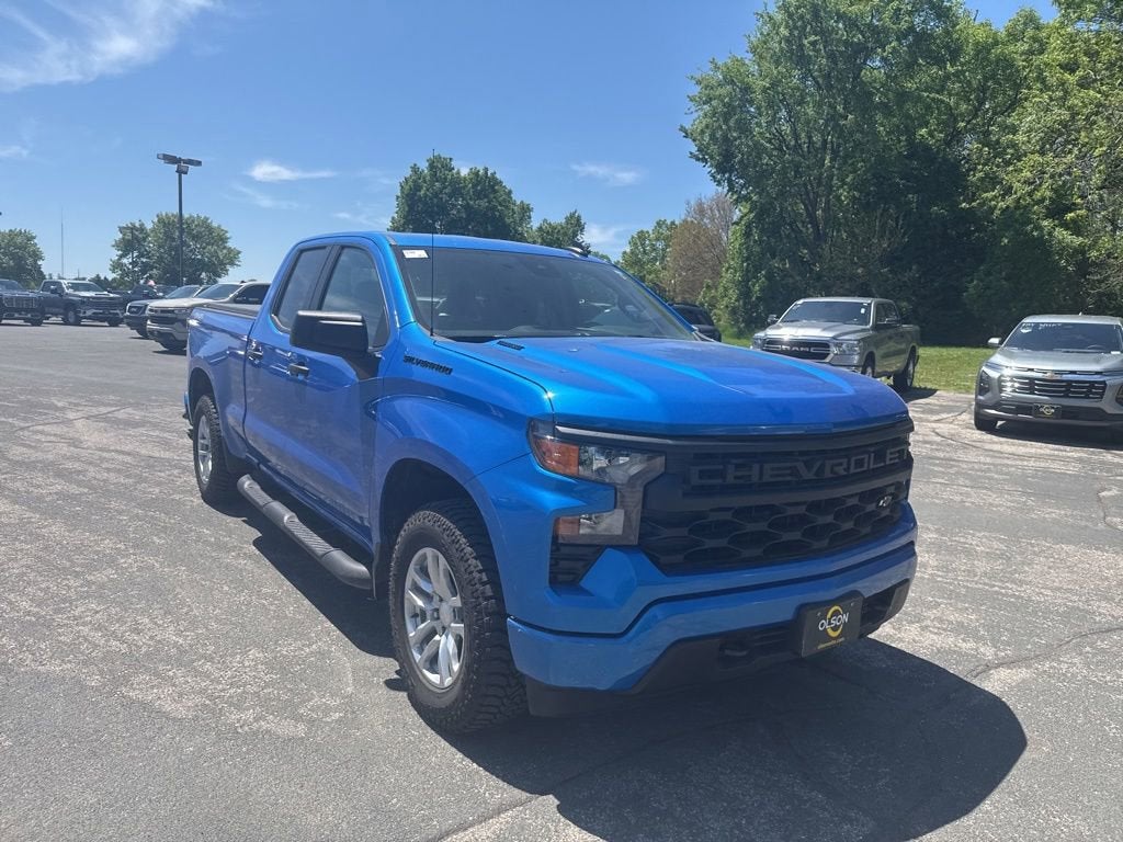2025 Chevrolet Silverado 1500 Custom
