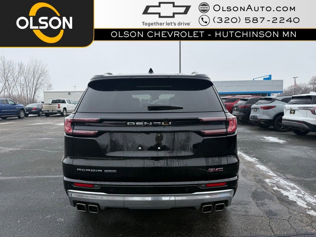 2024 GMC Acadia Denali