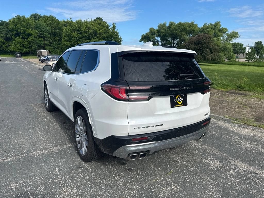 2025 GMC Acadia Denali