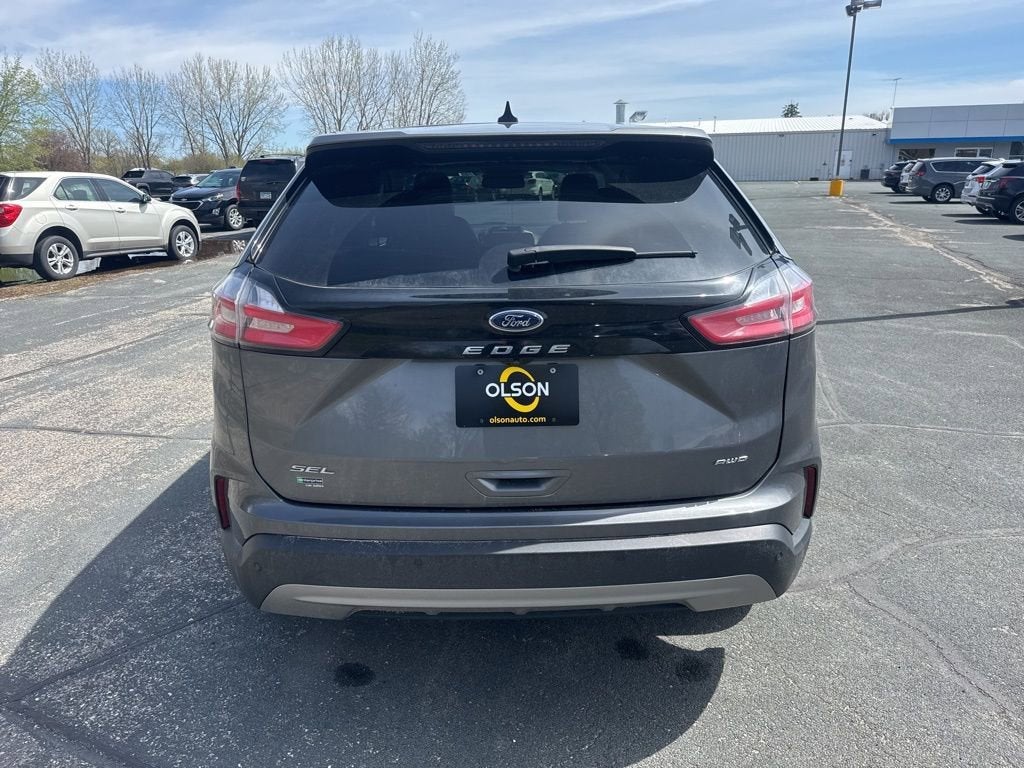 2022 Ford Edge SEL