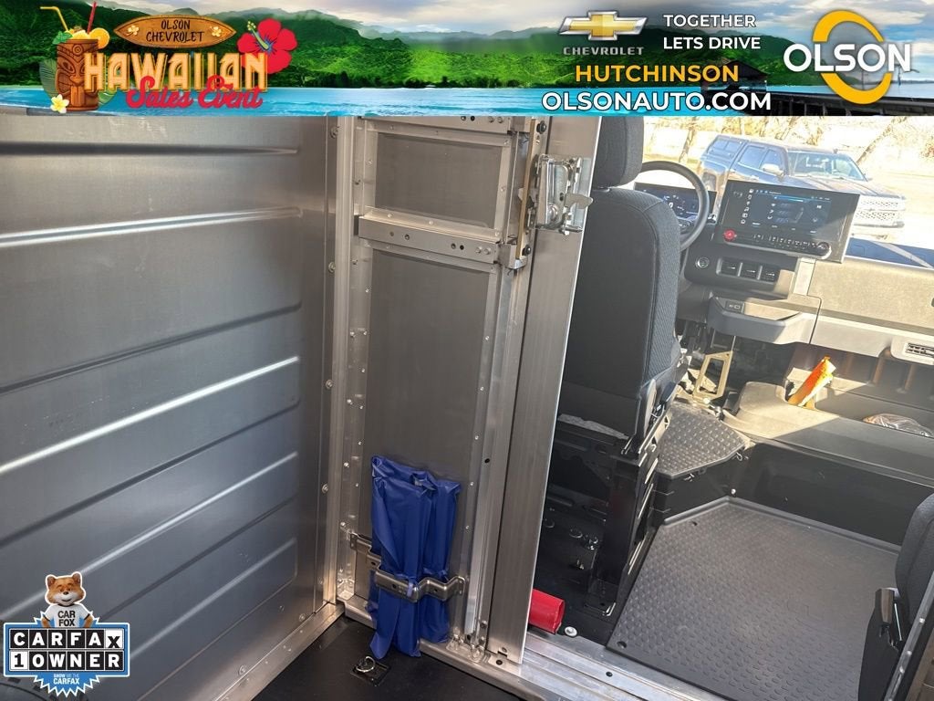 2024 BrightDrop Zevo 400 EJY