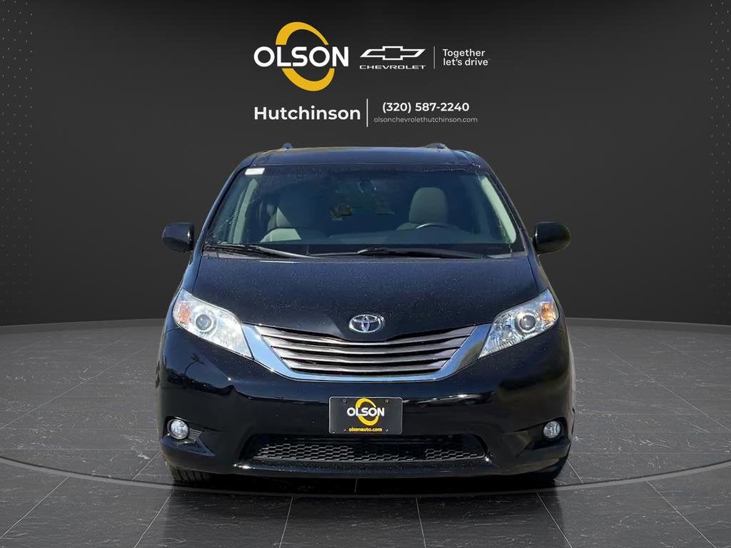 2017 Toyota Sienna XLE 7 Passenger