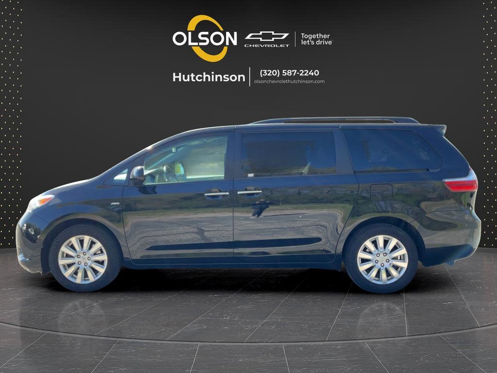 2017 Toyota Sienna XLE 7 Passenger