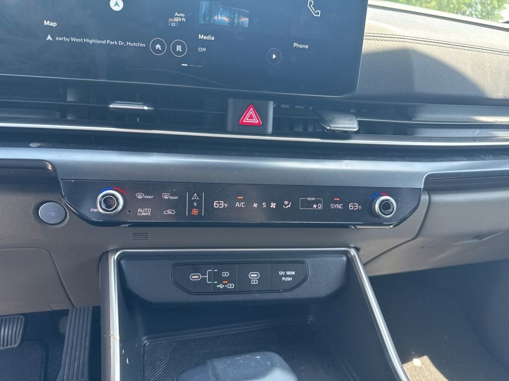 2025 Kia Carnival LXS